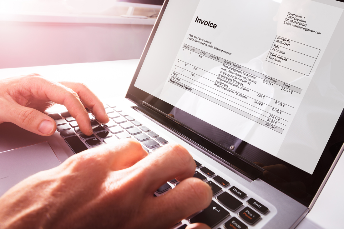 Comment obtenir une facture client conforme avec Booking.com ?